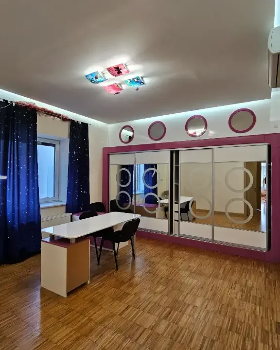 d983258f-78e2-4e9d-9914-9d1f9ff12978