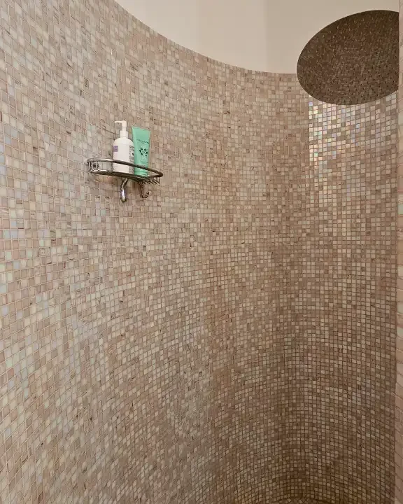 f980f8b8-8f55-4c44-af9f-a2463119888a